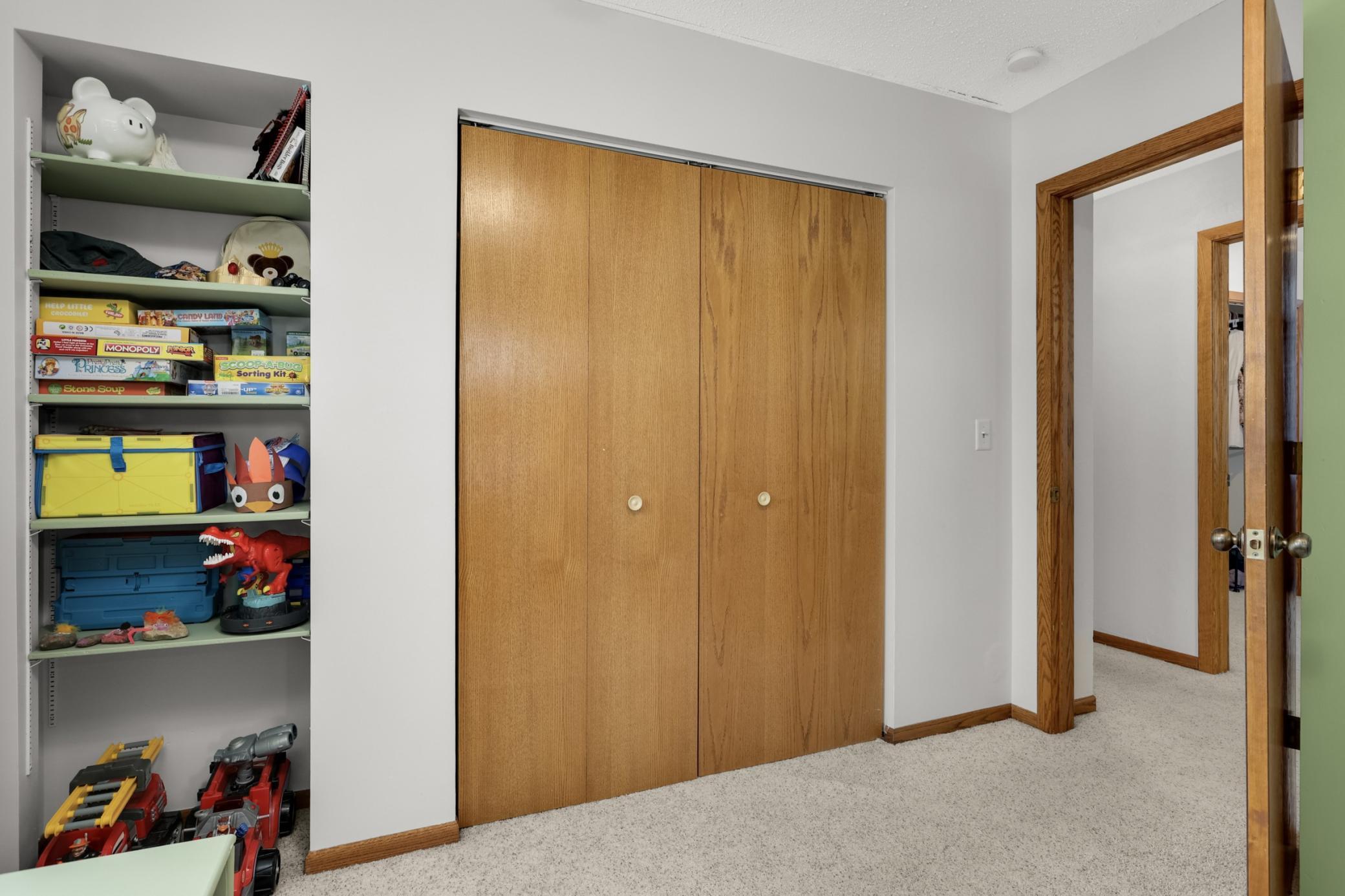 2751 York Avenue N, Robbinsdale, MN 55422