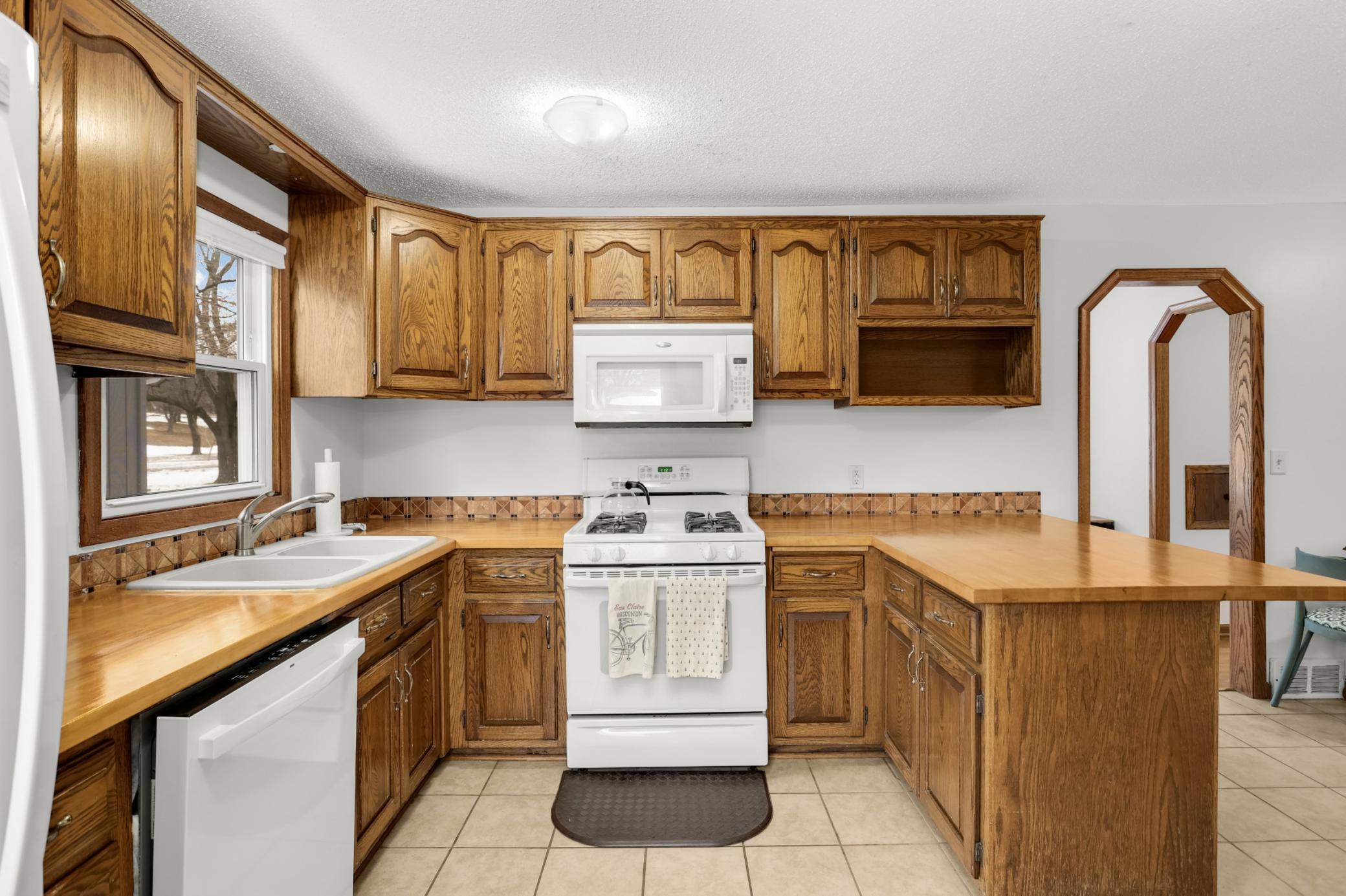 2751 York Avenue N, Robbinsdale, MN 55422