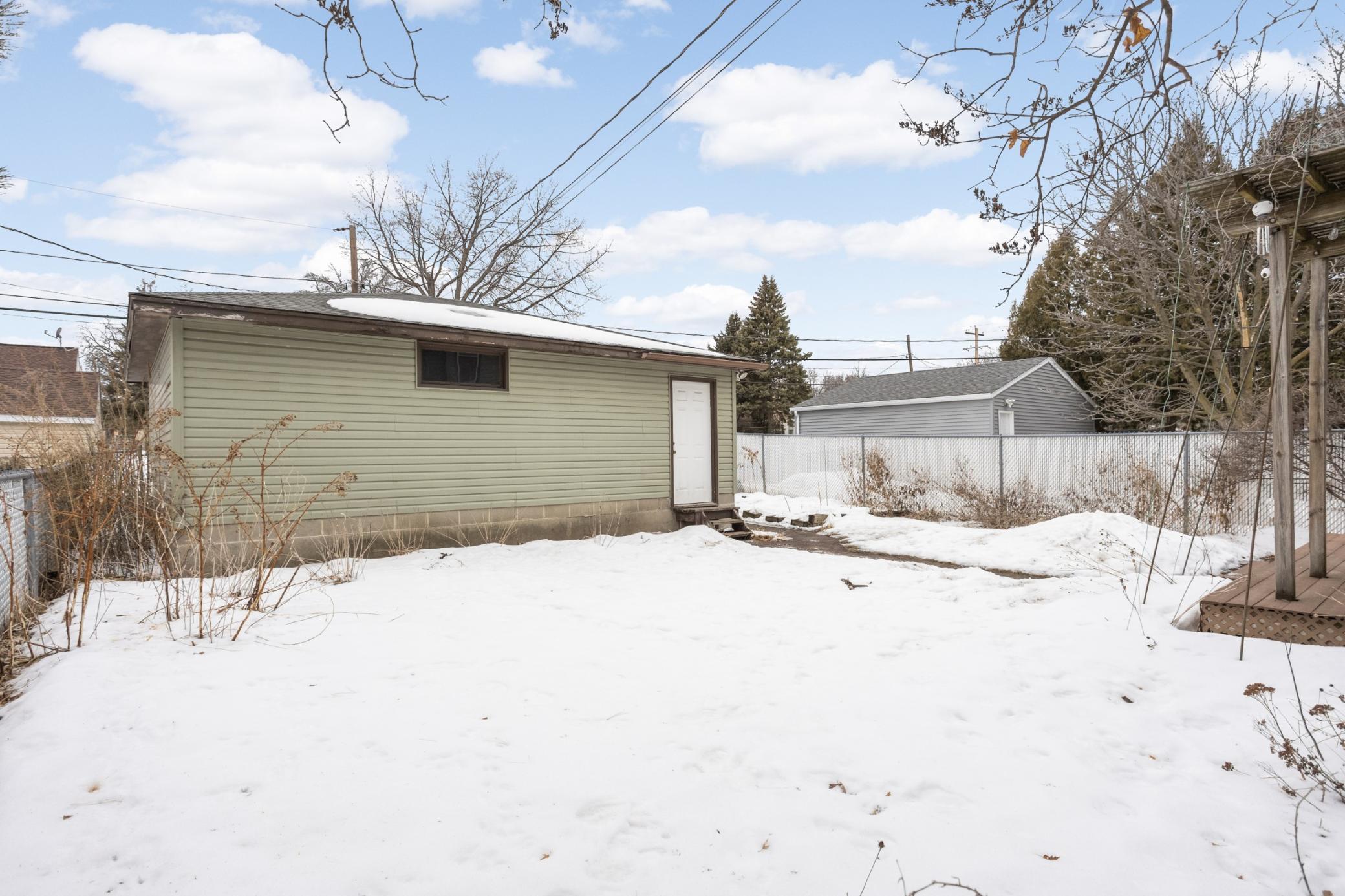 2751 York Avenue N, Robbinsdale, MN 55422