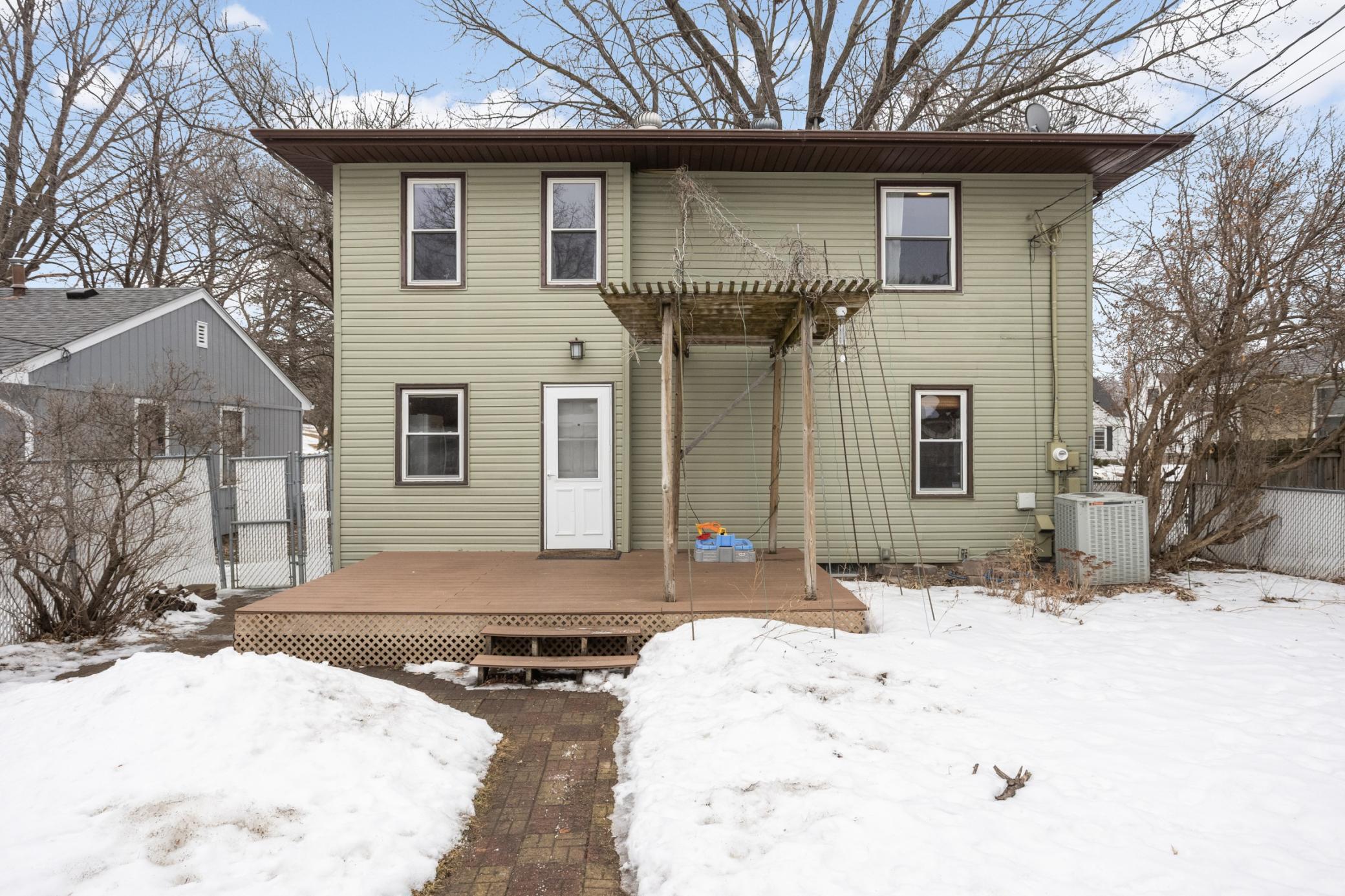 2751 York Avenue N, Robbinsdale, MN 55422