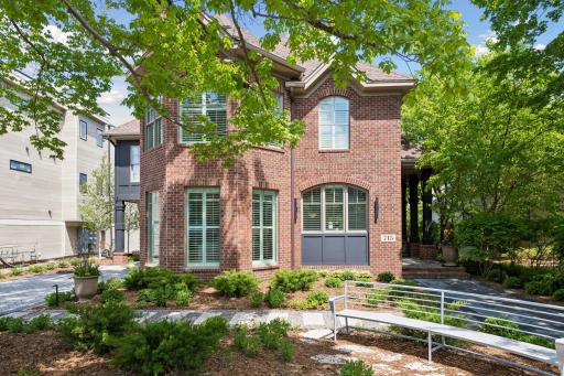 715 Rice Street E, Wayzata, MN 55391