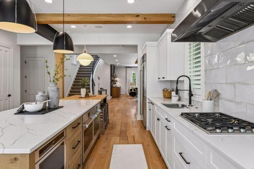 715 Rice Street E, Wayzata, MN 55391