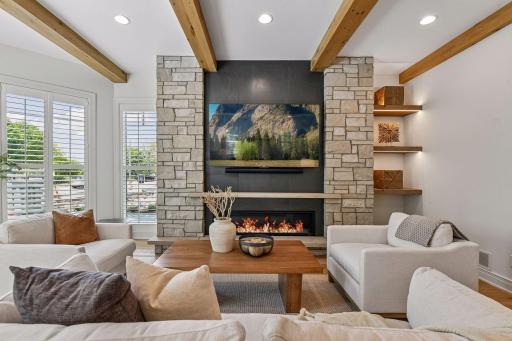 715 Rice Street E, Wayzata, MN 55391