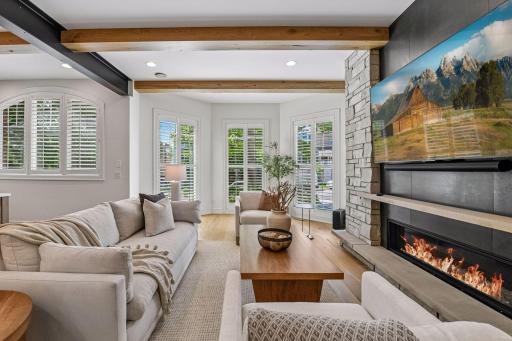 715 Rice Street E, Wayzata, MN 55391