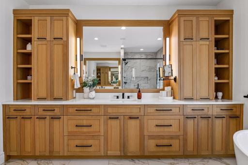 715 Rice Street E, Wayzata, MN 55391