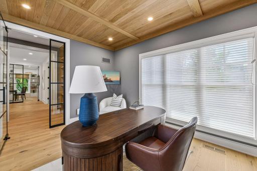 715 Rice Street E, Wayzata, MN 55391