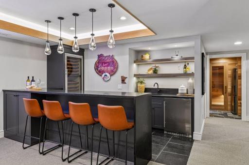 715 Rice Street E, Wayzata, MN 55391