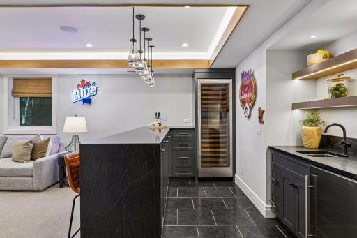 715 Rice Street E, Wayzata, MN 55391
