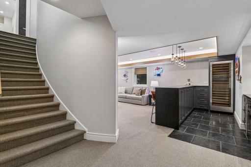 715 Rice Street E, Wayzata, MN 55391