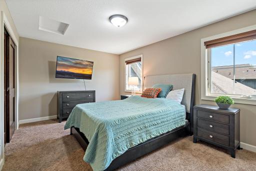 16899 E Lake Drive, Lakeville, MN 55044