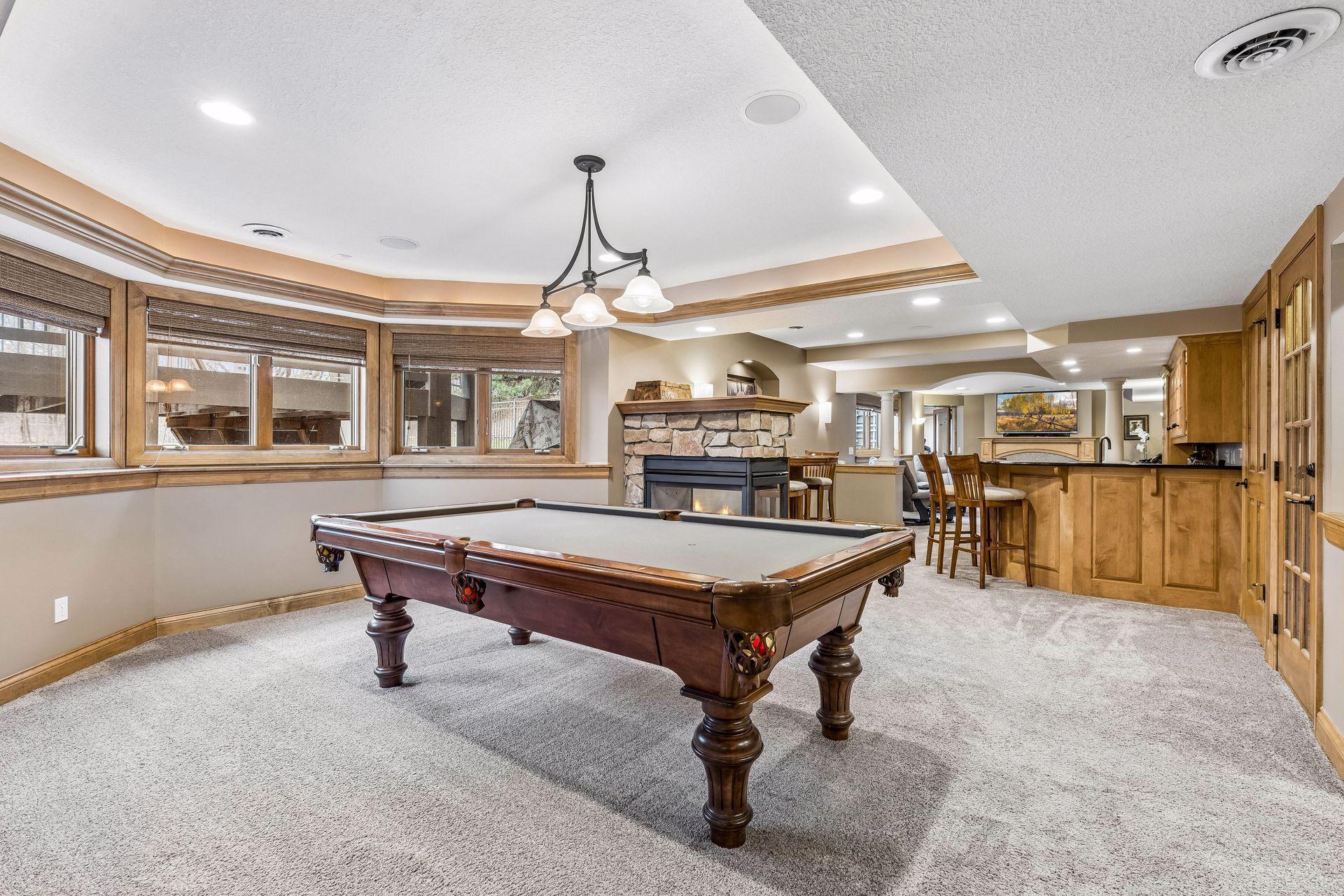 Incredible Lower lever for entertaining