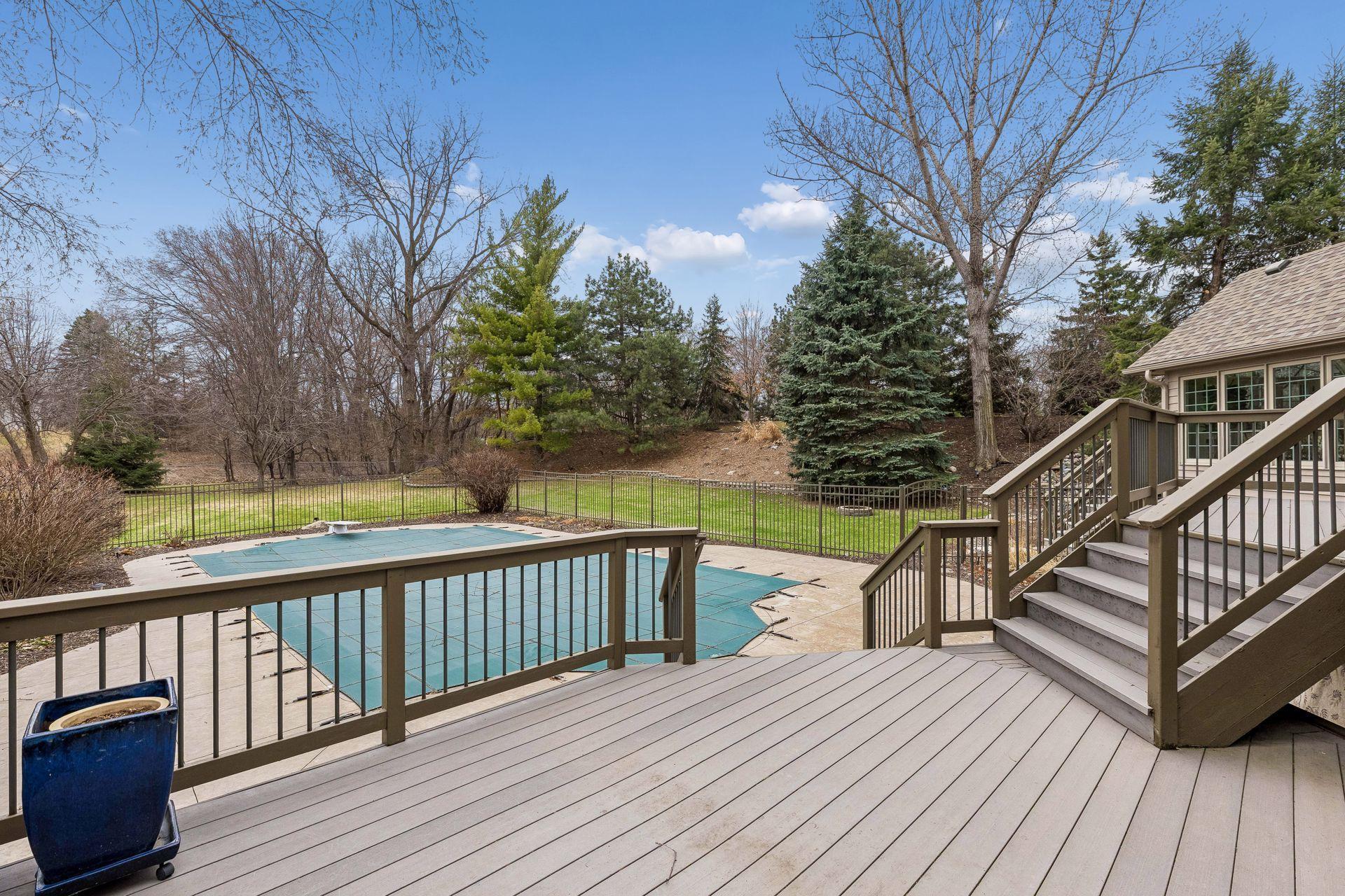 Multi level Deck down to the pool