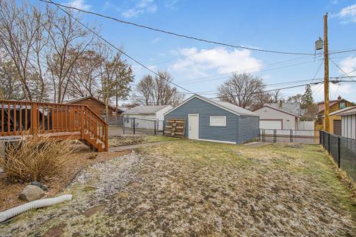 1055 Englewood Avenue, Saint Paul, MN 55104