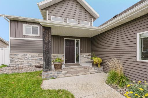 1809 42nd St S, Moorhead, MN 56560-61.jpg