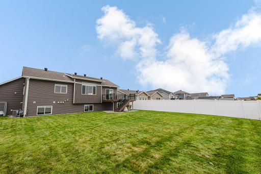 1809 42nd St S, Moorhead, MN 56560-56.jpg