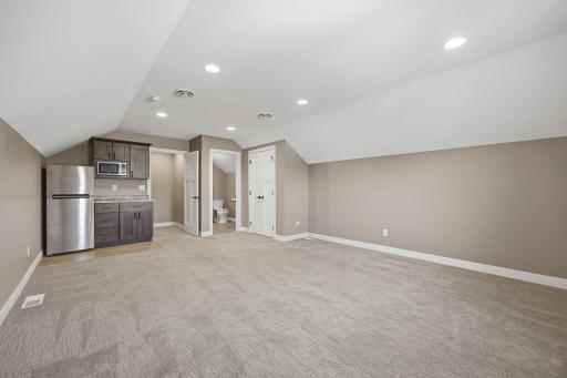 1809 42nd Street S, Moorhead, MN 56560