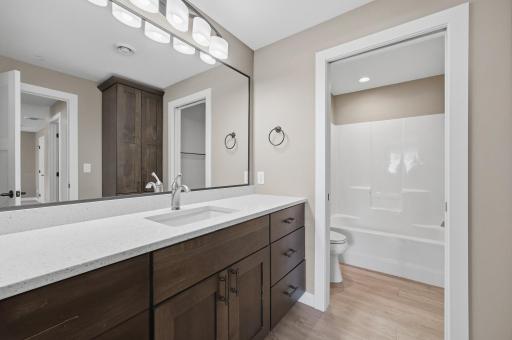 1809 42nd Street S, Moorhead, MN 56560