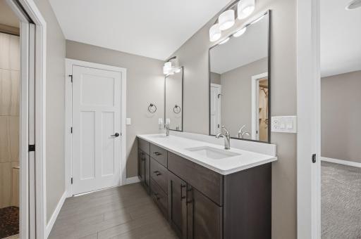 1809 42nd Street S, Moorhead, MN 56560