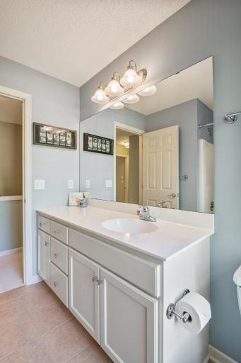 Full upper bath