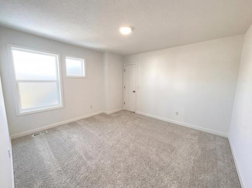 2471 Tyrone Drive S, Shakopee, MN 55379