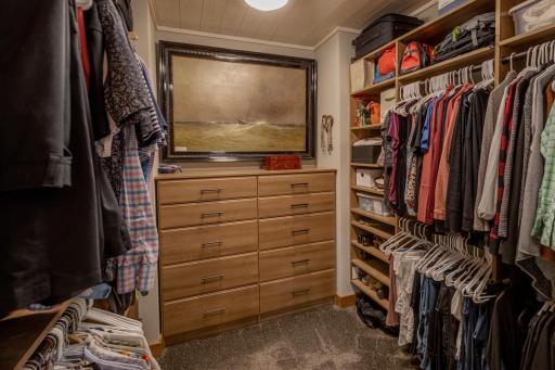 Walk in have built ins