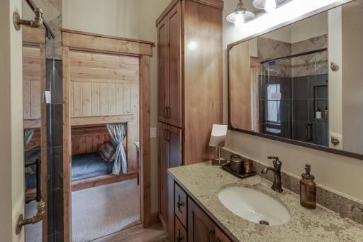 Jack Jill bath between 2 bunk rms