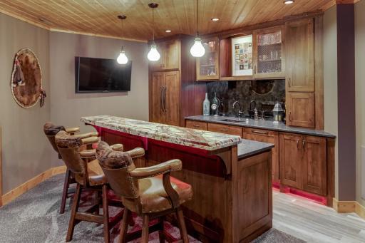 Double granite bar w dishwasher