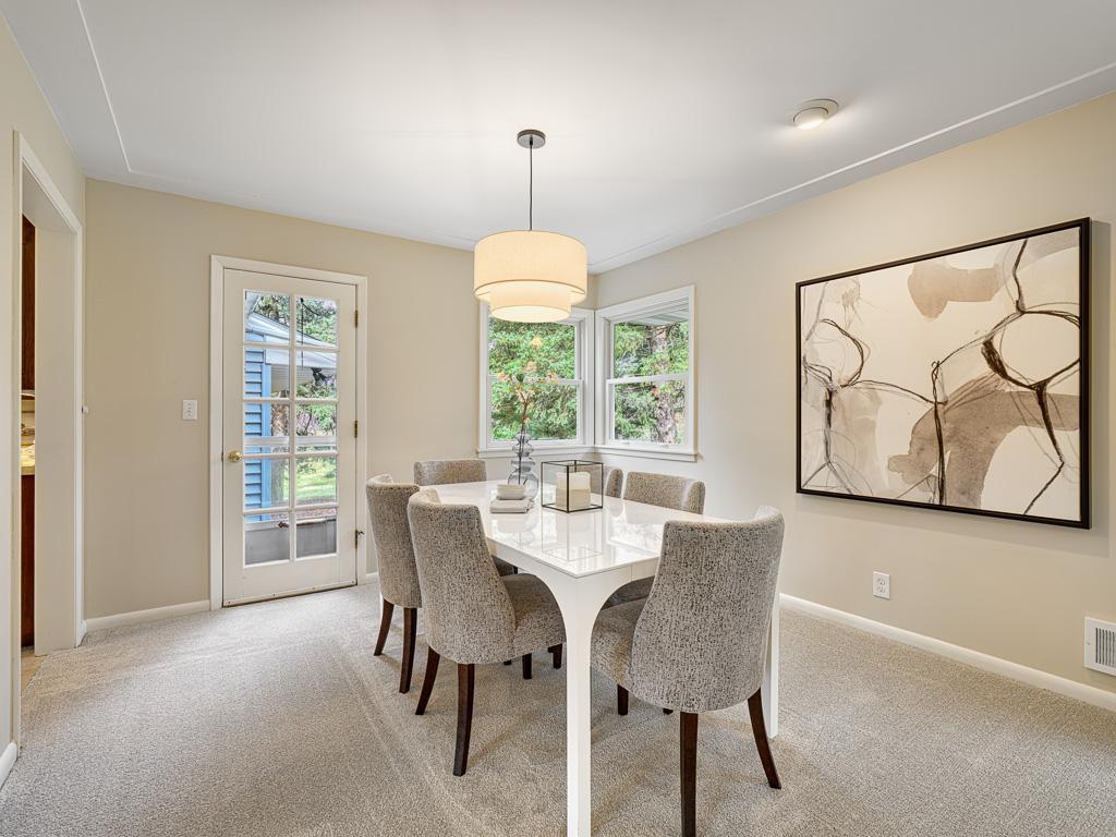 Dine with a view—stunning scenery right outside