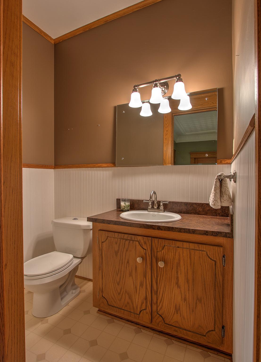 Main Floor 1/2 Bath