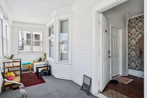 694 Central Avenue West - Spacecrafting - 0016.jpg