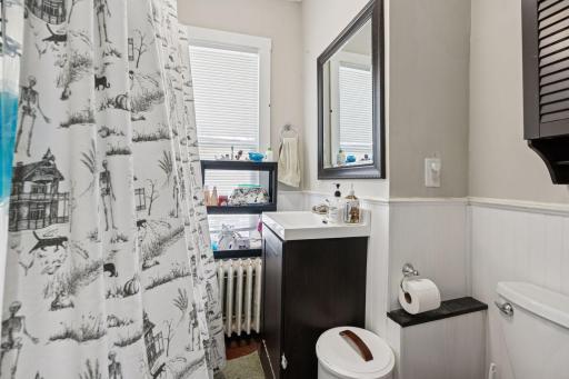 694 Central Avenue West - Spacecrafting - 0027.jpg