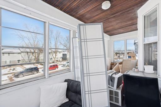 694 Central Avenue West - Spacecrafting - 0033.jpg