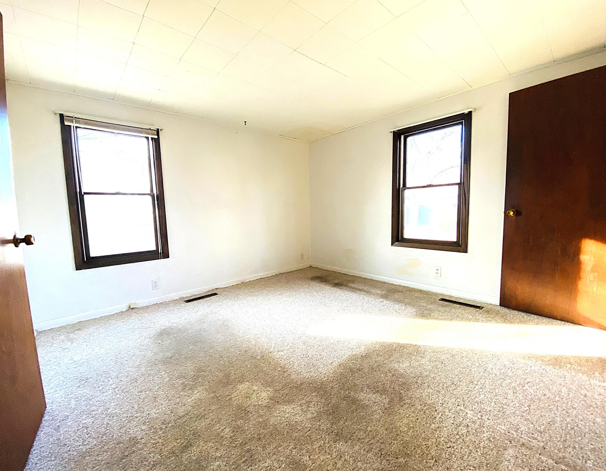 main floor bedroom.jpeg