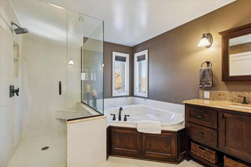 11844 Dunhill Road, Eden Prairie, MN 55344