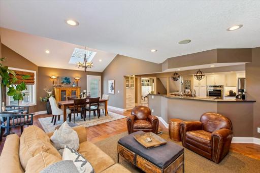 11844 Dunhill Road, Eden Prairie, MN 55344