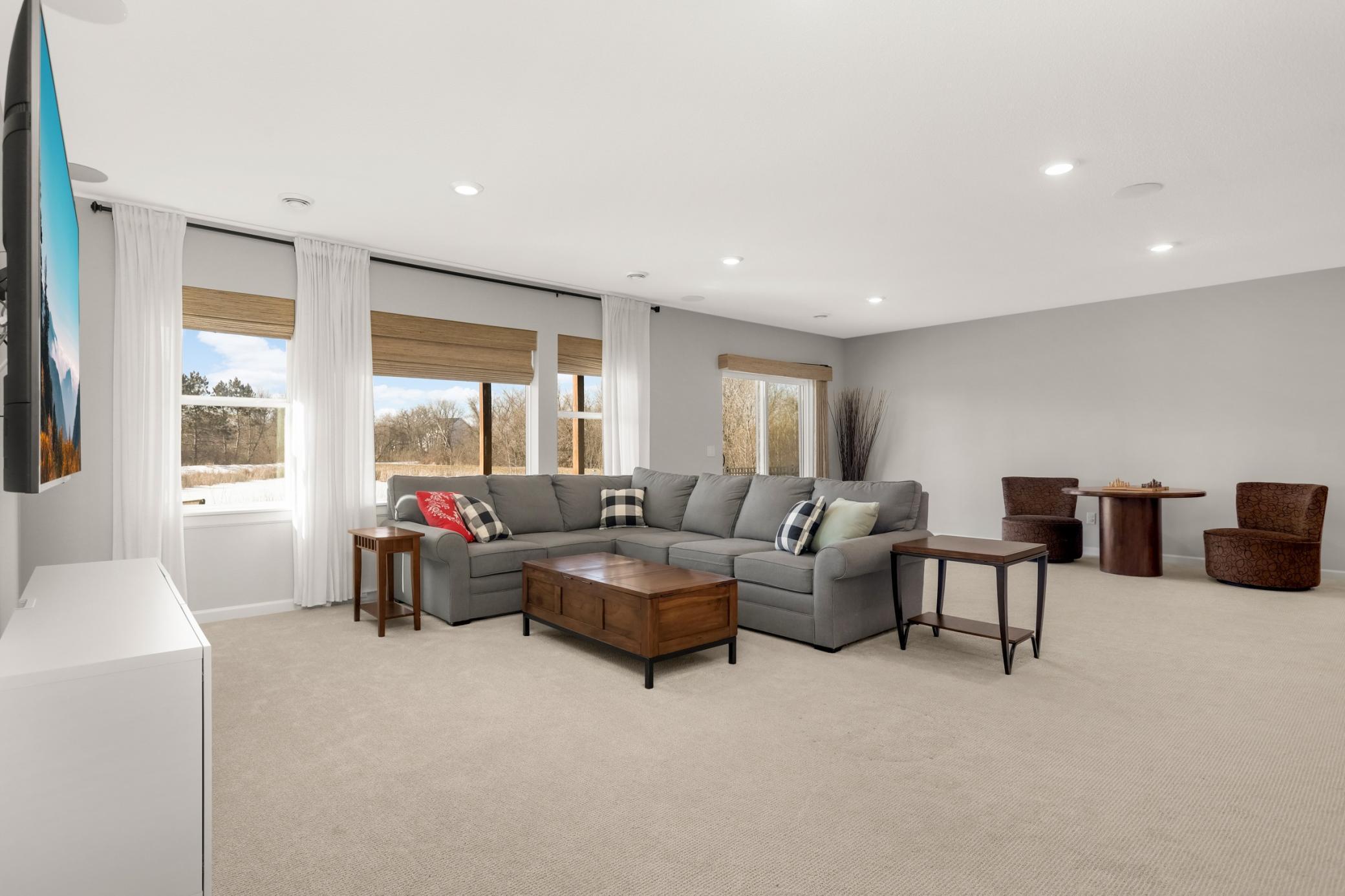 It's a walkout, too! Don't miss the wired surround sound...perfect for movie night!