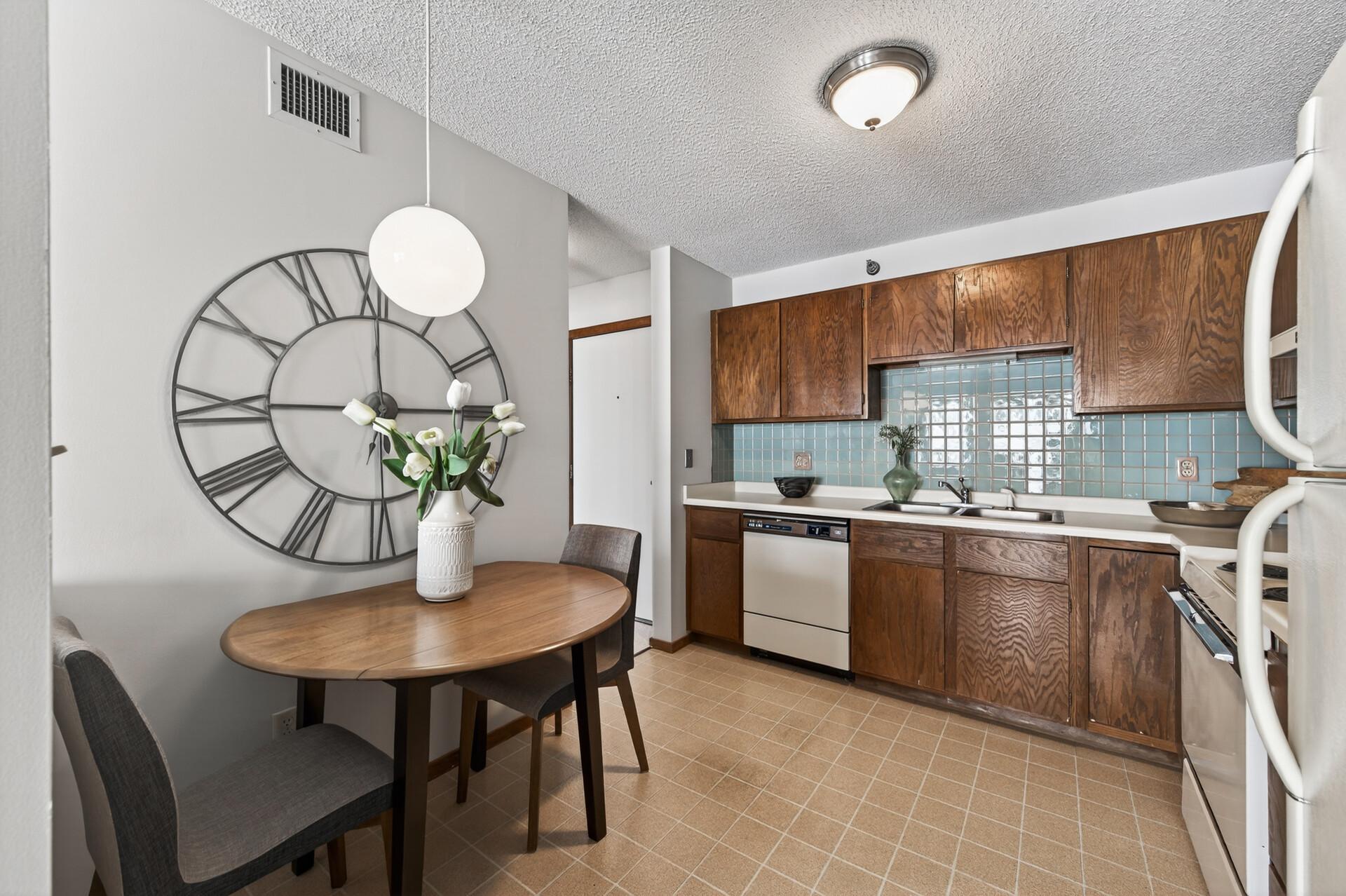 Eat in kitchen
