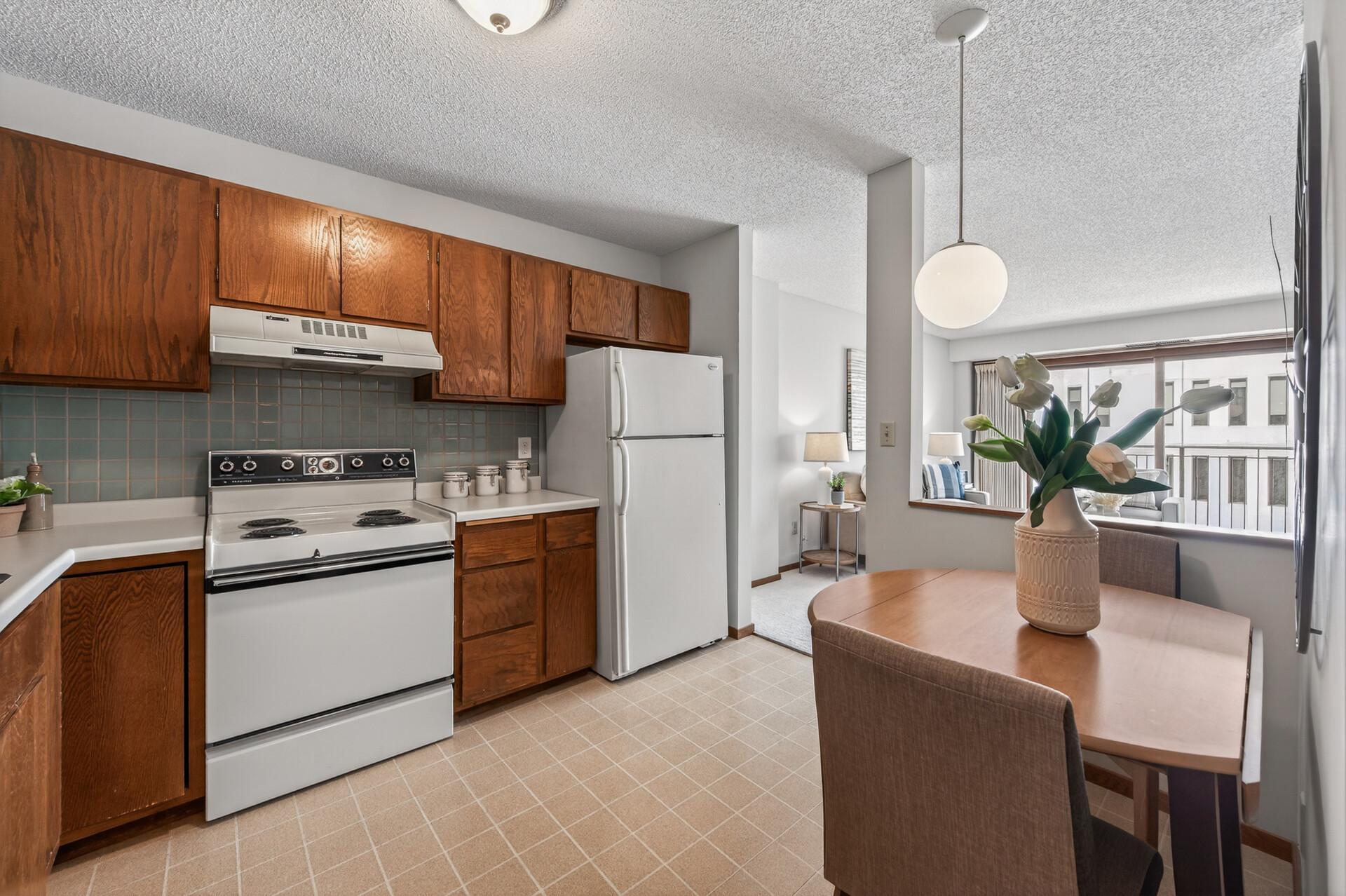 Appliances included Stove, Refrigerator, Dishwasher