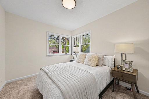 87 Juniper Street, Saint Paul, MN 55115