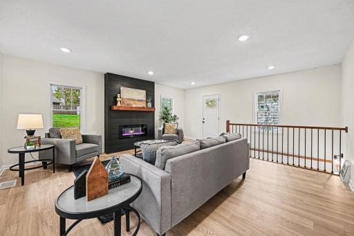 87 Juniper Street, Saint Paul, MN 55115