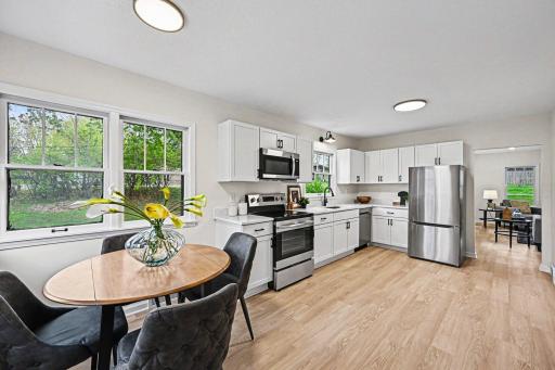 87 Juniper Street, Saint Paul, MN 55115