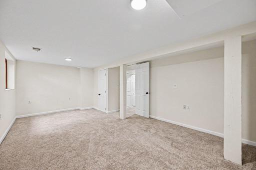 87 Juniper Street, Saint Paul, MN 55115