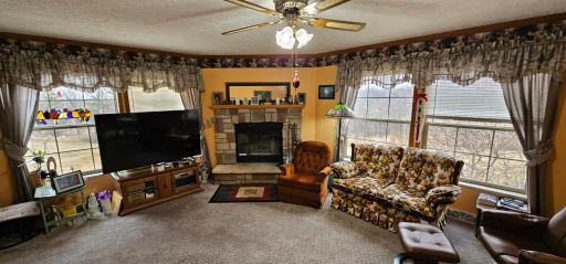 8492 Glory Road, Houston, MN 55943