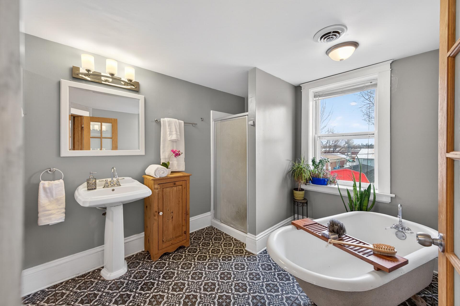The full bathroom upstairs is a dream!