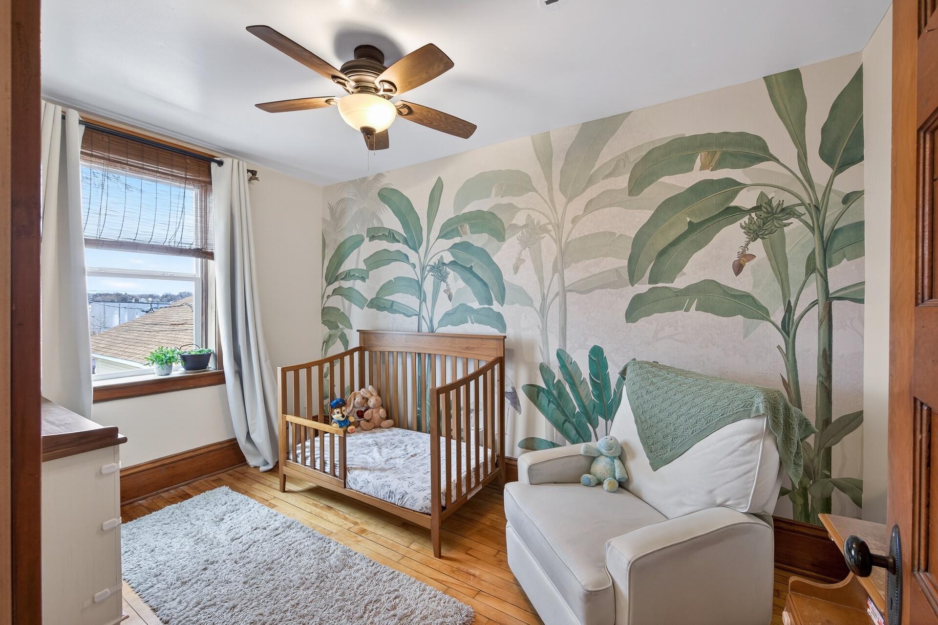 Additional upper level bedroom