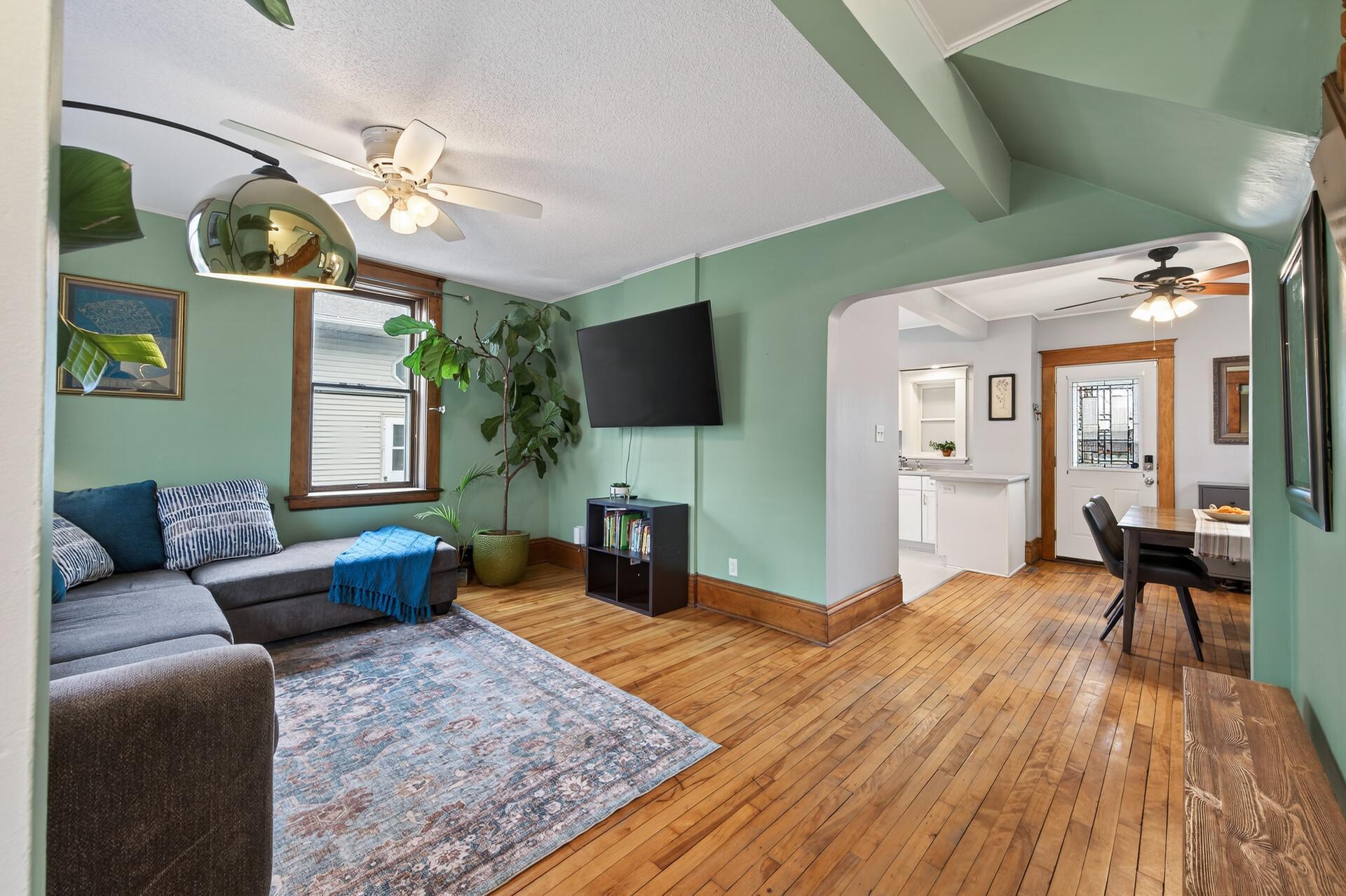 Great flow between the living, dining and kitchen.