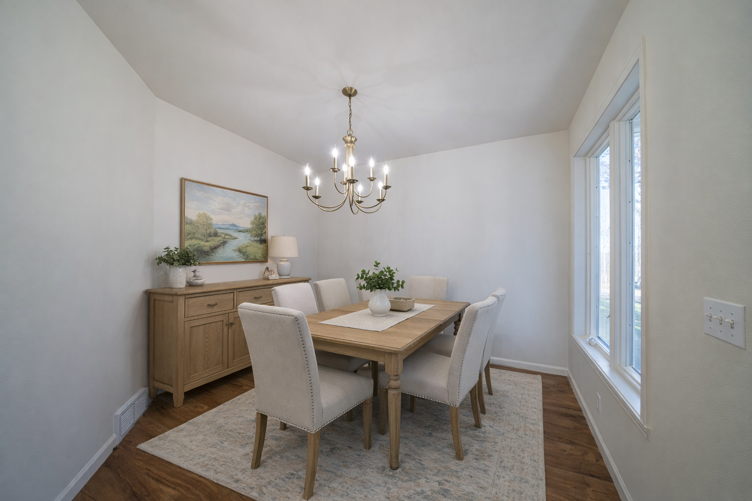 Staged Dining Room.png