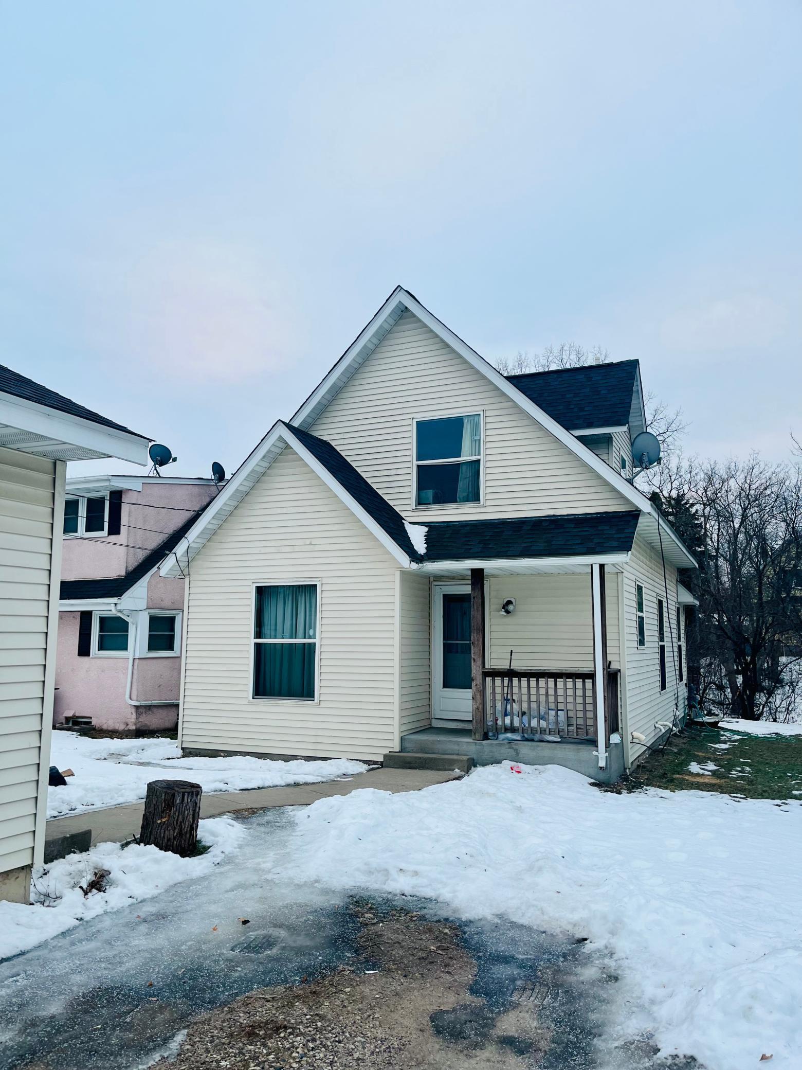 Back of the house with porch space