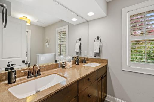 11697 Aster Way, Woodbury, MN 55129