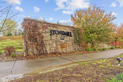 11697 Aster Way, Woodbury, MN 55129